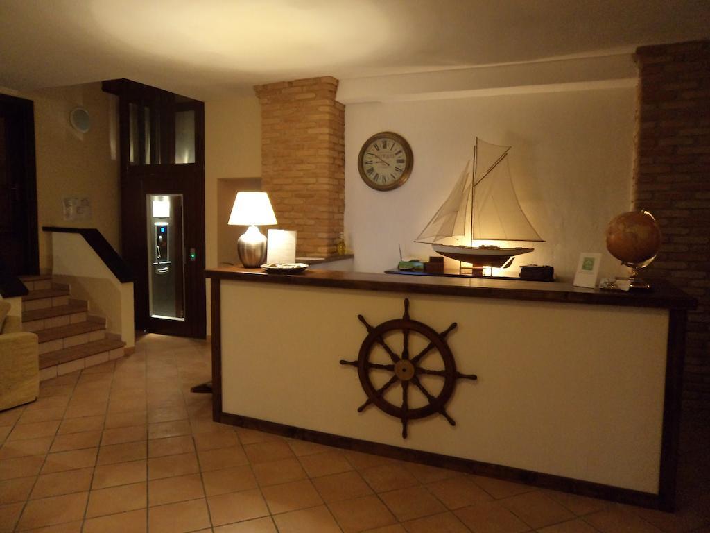 Albergo Tirreno Marina di Camerota Exteriör bild