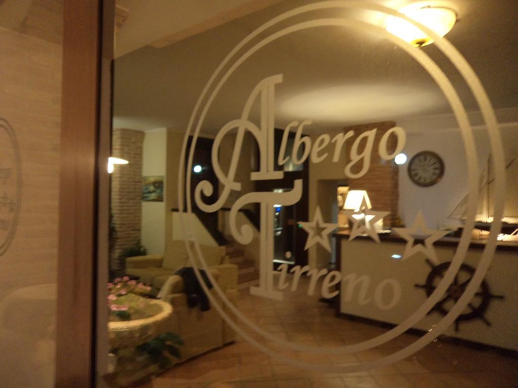 Albergo Tirreno Marina di Camerota Exteriör bild