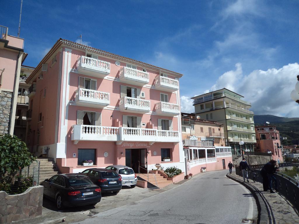 Albergo Tirreno Marina di Camerota Exteriör bild