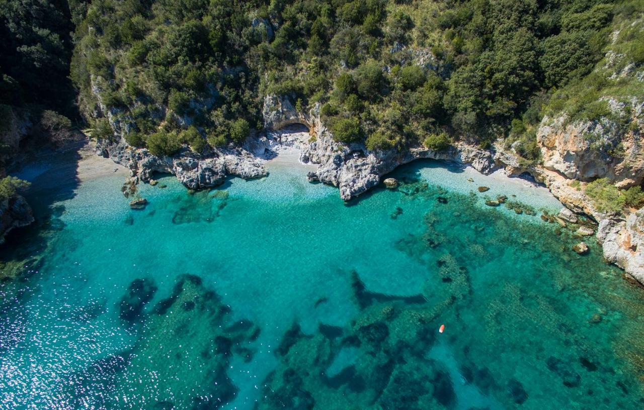 Albergo Tirreno Marina di Camerota Exteriör bild